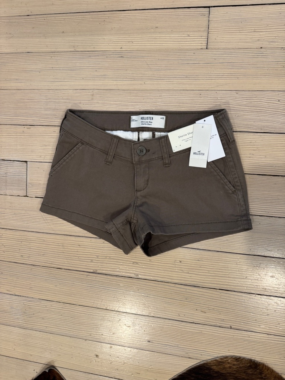 Hollister Women's High-Waist Brown Stretch Shortie Shorts